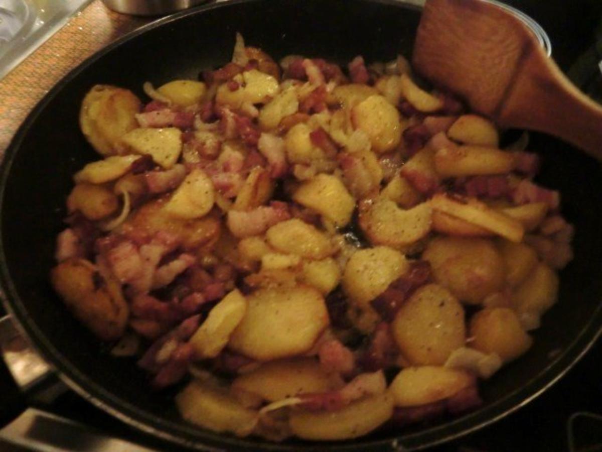 Bunte Bratkartoffel-Rosenkohl-Pfanne - Rezept - Bild Nr. 3