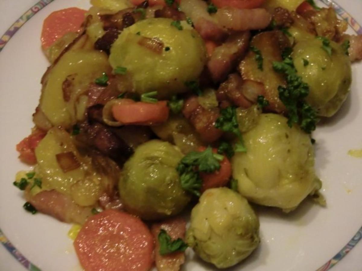 Bunte Bratkartoffel Rosenkohl Pfanne - einfach - 71 kcal/100g