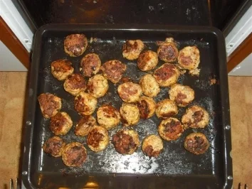 Fleischbällchen vom Blech - Rezept