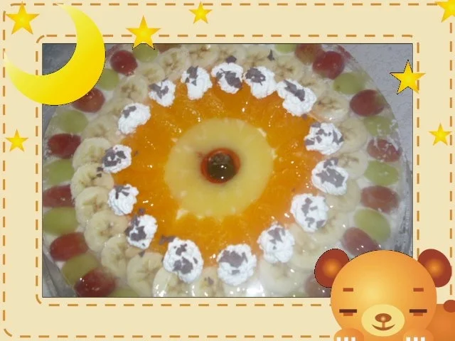 Rezept: Obst-Sahne-Torte mit Rührteigboden Obst-Sahne-Torte mit Rührteigboden - Rezept