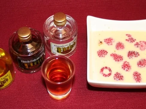 Rezept: Crema Catalana mit Himbeeren Crema Catalana mit Himbeeren - Rezept