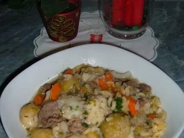 Rezept: Eintopf : Mit Rind und viel Gemüse Eintopf : Mit Rind und viel Gemüse - Rezept