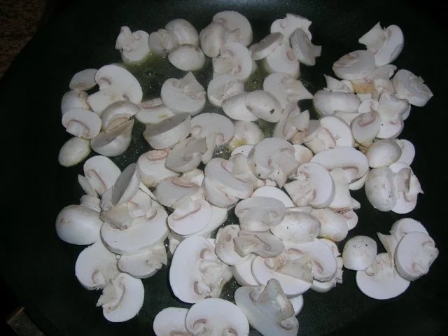 Rezept: Kalbsgulasch mit Champignons - klassisch zubereitet - Bild Nr. 4 Kalbsgulasch mit Champignons - klassisch zubereitet - - Rezept - Bild Nr. 4