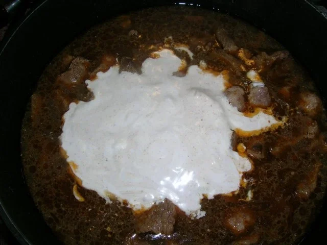 Rezept: Kalbsgulasch mit Champignons - klassisch zubereitet - Bild Nr. 5 Kalbsgulasch mit Champignons - klassisch zubereitet - - Rezept - Bild Nr. 5