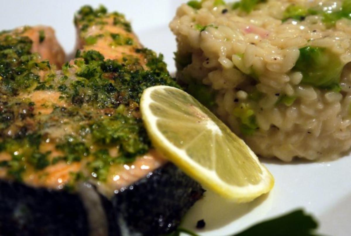 Gremolata-Lachs mit Rosenkohl-Risotto - Rezept