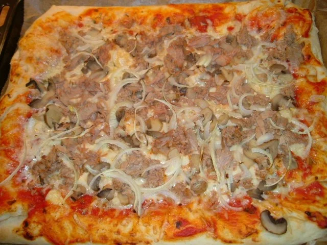 Rezept: Pizza Teig schnell und lecker! Pizza Teig schnell und lecker! - Rezept
