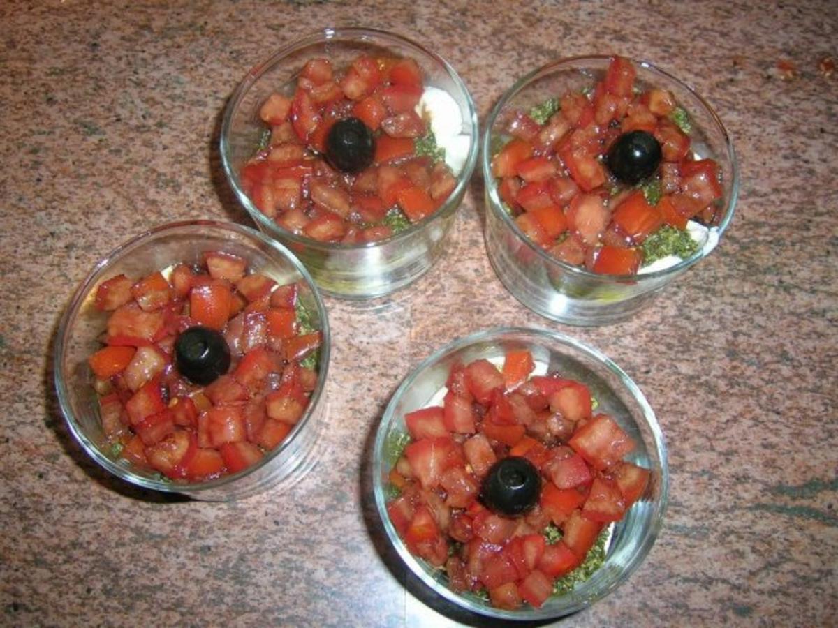 Tomaten Caprese - ein Klassiker im Glas serviert - die etwas andere Variante - - Rezept - Bild Nr. 4