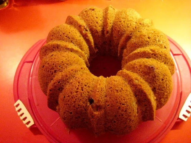 Gugelhupf mit Weintrauben und Walnüssen - Rezept