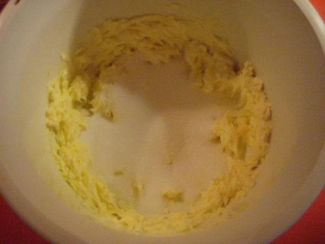 Gugelhupf mit Weintrauben und Walnüssen - Rezept - Bild Nr. 5