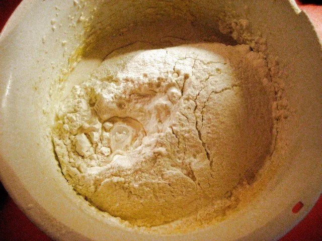 Gugelhupf mit Weintrauben und Walnüssen - Rezept - Bild Nr. 8