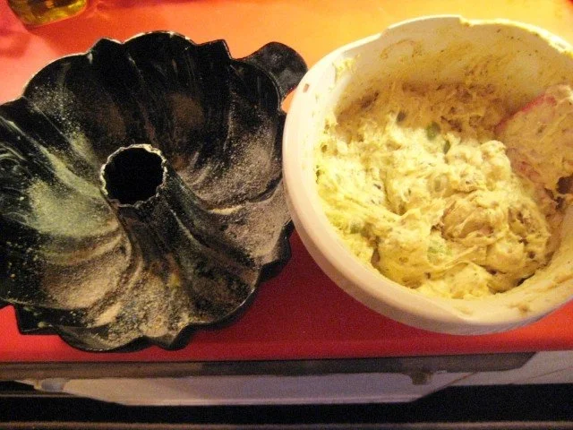 Gugelhupf mit Weintrauben und Walnüssen - Rezept - Bild Nr. 11