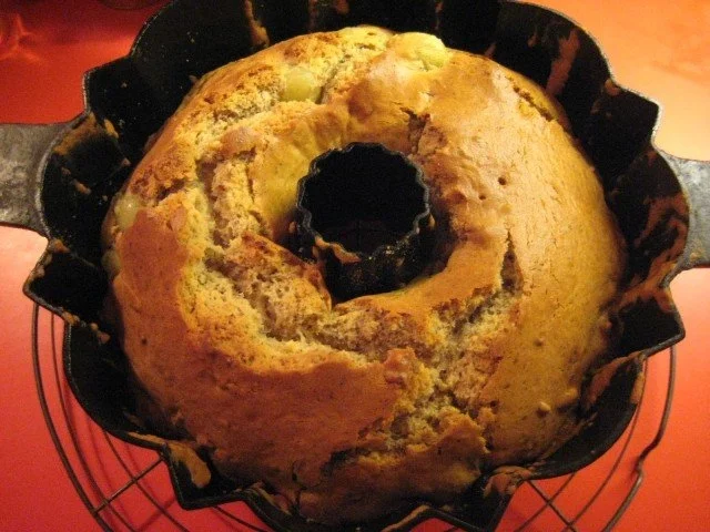 Gugelhupf mit Weintrauben und Walnüssen - Rezept - Bild Nr. 13