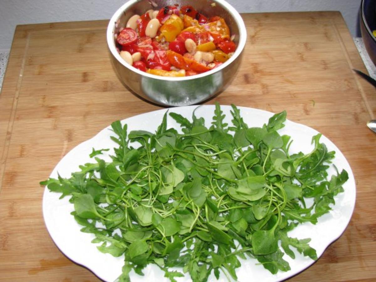 Salat: Rauke-Paprika-Bohnen-Salat mit Mozzarella - Rezept - Bild Nr. 3