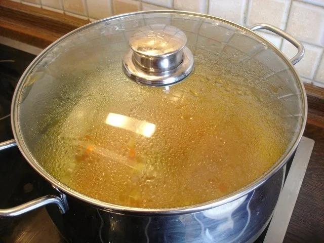 Rezept: Kartoffelsuppe mit Rost-Bratwürsten Bild Nr. 6 Kartoffelsuppe mit Rost-Bratwürsten - Rezept - Bild Nr. 6