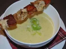 Porree-Creme-Suppe mit Leberkäse-Brot-Spieß - Rezept