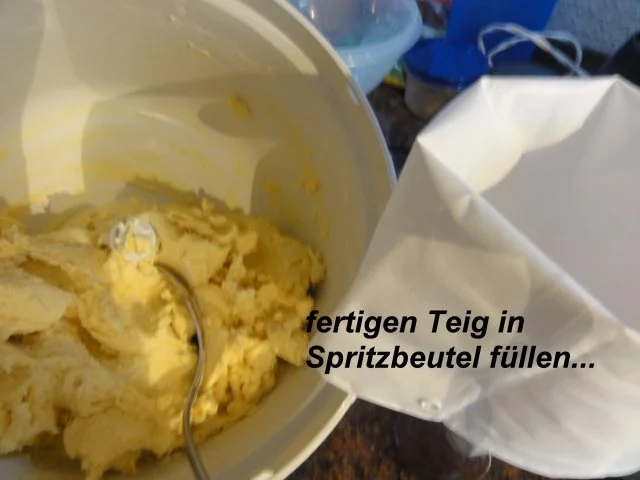 Kekse:   ORANGENSTÄBE mit Cointreau-Füllung - Rezept - Bild Nr. 5