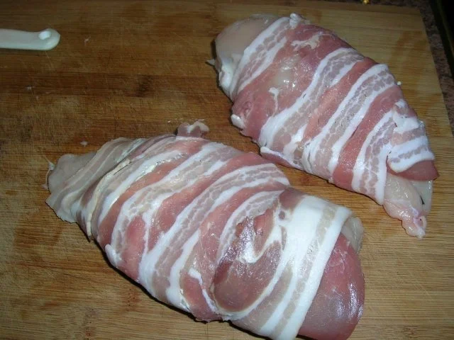 Rezept: Hähnchenbrust mit Mascarpone und Pilzen gefüllt, dazu Bucatini Nr. 9 mit Pilzsauce Bild Nr. 10 Hähnchenbrust mit Mascarpone und Pilzen gefüllt, dazu Bucatini Nr. 9 mit Pilzsauce - Rezept - Bild Nr. 10