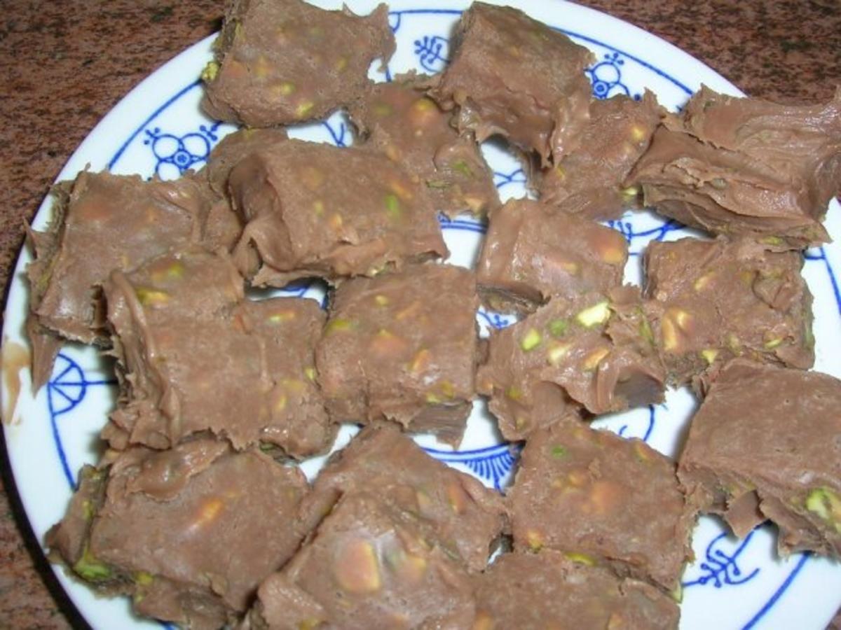 Bilder für Pistazien-Schnittpralinen - eine kleine, wenn auch nicht kalorienarme Leckerei - Rezept