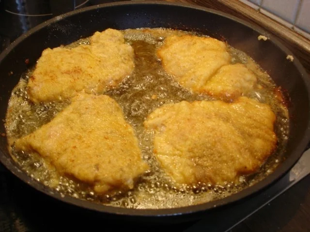 Rezept: Wiener Schnitzel mit Kartoffelsalat nach Irene und Gurkensalat süss-sauer Bild Nr. 7 Wiener Schnitzel mit Kartoffelsalat nach Irene und Gurkensalat süss-sauer - Rezept - Bild Nr. 7