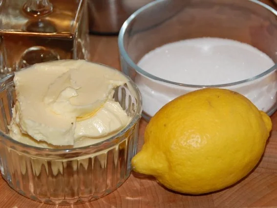 SÜSSER  HEFEGUGELHOPF - Rezept - Bild Nr. 6