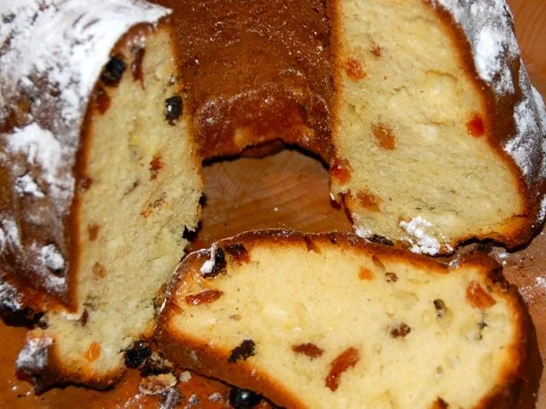 SÜSSER  HEFEGUGELHOPF - Rezept - Bild Nr. 15