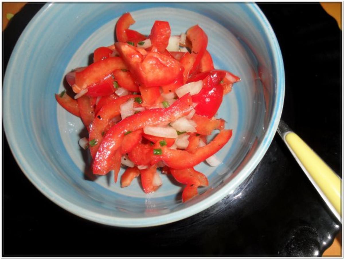 Roter Paprika-Salat - Rezept mit Bild - kochbar.de