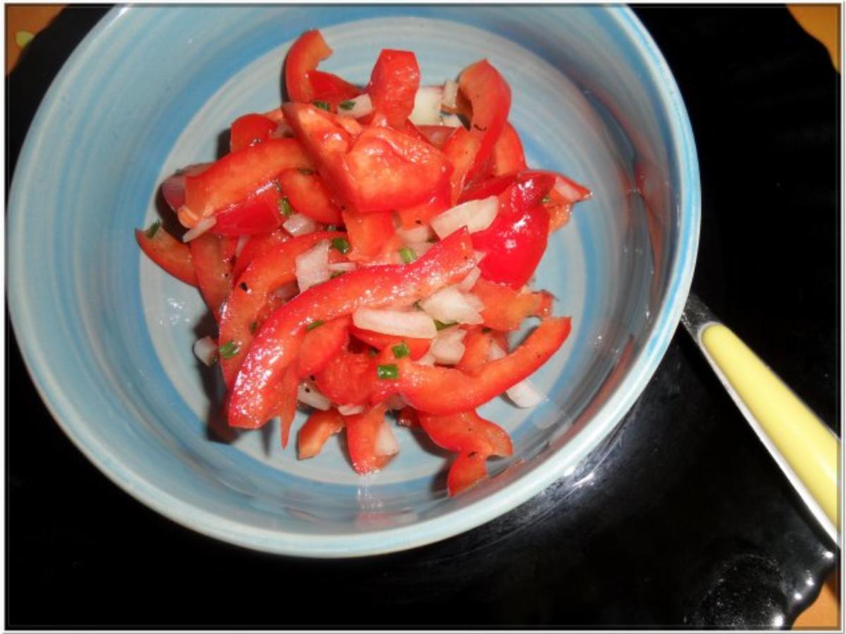 Roter Paprika-Salat - Rezept mit Bild - kochbar.de