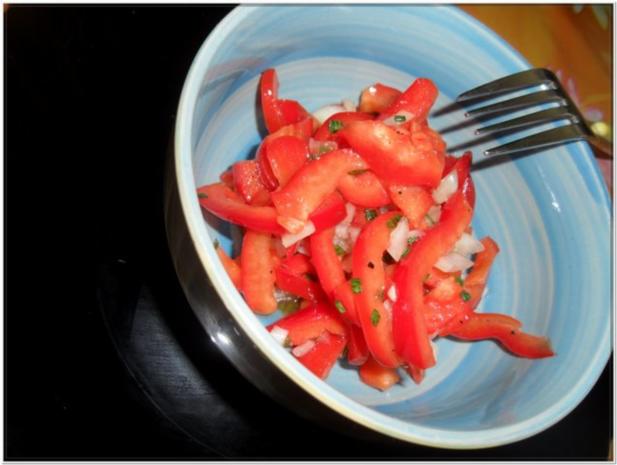 Roter Paprika-Salat - Rezept mit Bild - kochbar.de