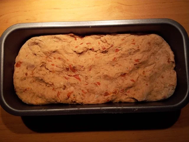 Brot mit getr. Tomaten, Sonnenblumenkernen und Rosmarin - Rezept - Bild Nr. 3