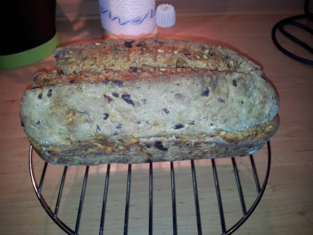 Brot mit getr. Tomaten, Sonnenblumenkernen und Rosmarin - Rezept - Bild Nr. 4