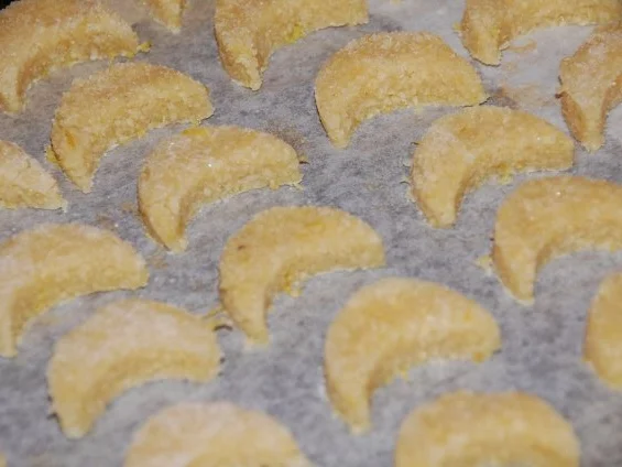 ZITRONEN - MONDE  /  ZITRONEN - MÖNDLI  /  DEMIE LUNES AU CITRON - Rezept - Bild Nr. 6