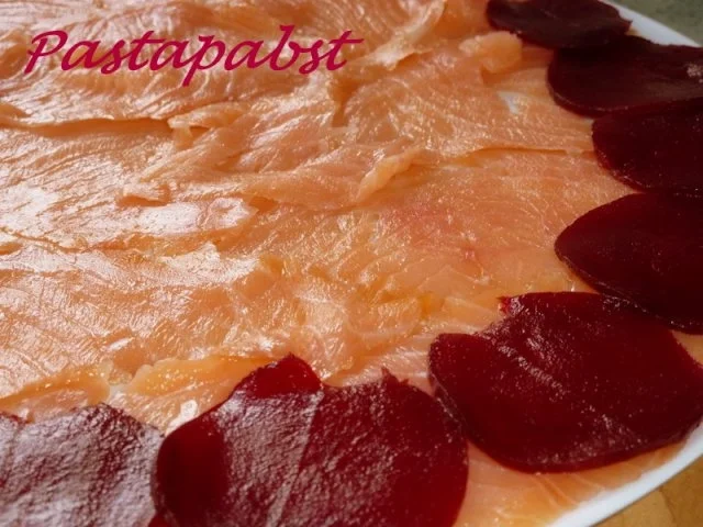 Rezept: Marmorierter Lachs mit Rote Bete Bild Nr. 2 Marmorierter Lachs mit Rote Bete - Rezept - Bild Nr. 2