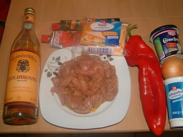 Rezept: Überbackene Gyrospfanne in Weinbrandsauce Bild Nr. 2 Überbackene Gyrospfanne in Weinbrandsauce - Rezept - Bild Nr. 2