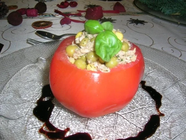 gefüllte Tomaten, eine leichte, leckere Vorspeise - Rezept - Bild Nr. 2