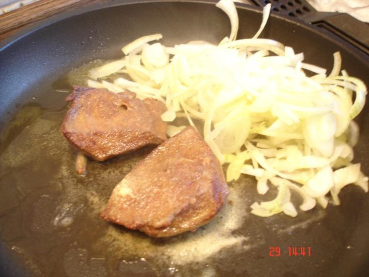 Leber Mit Zwiebel Und Apfelringen Rezept Kochbar De