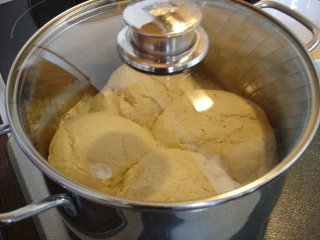 Dampfnudeln ( Süße Hefeklöße ) - Rezept - Bild Nr. 11