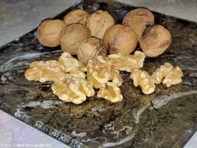 Geschenke aus der Küche: Walnuss-Likör - Rezept