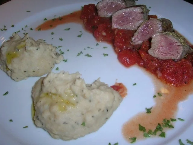 Rezept: Lammfilet, provenzialisch mit leckerem Bohnenpüree Bild Nr. 3 Lammfilet, provenzialisch mit leckerem Bohnenpüree - Rezept - Bild Nr. 3