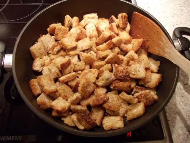 Brotsalat mit Tomaten und Kapern - Rezept - Bild Nr. 4