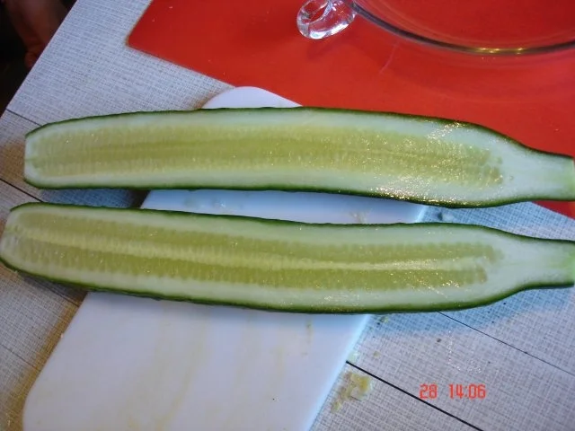 Rezept: Gurkensalat süss-sauer Bild Nr. 3 Gurkensalat süss-sauer - Rezept - Bild Nr. 3