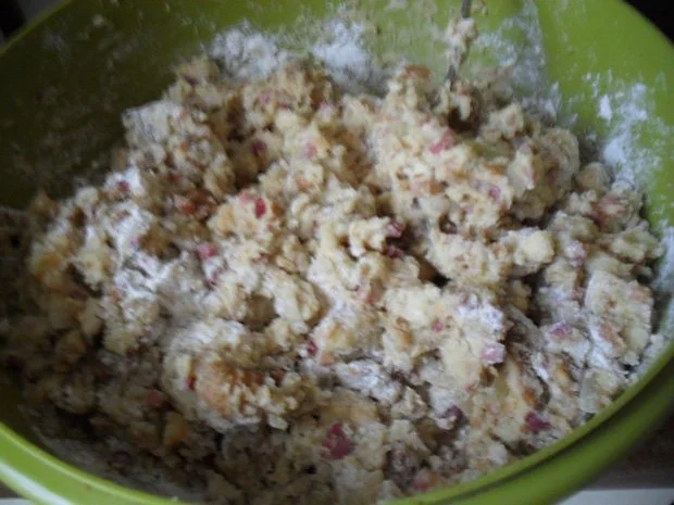 Rezept: Resteverwertung - Mini-Speckknödelchen Resteverwertung - Mini-Speckknödelchen - Rezept