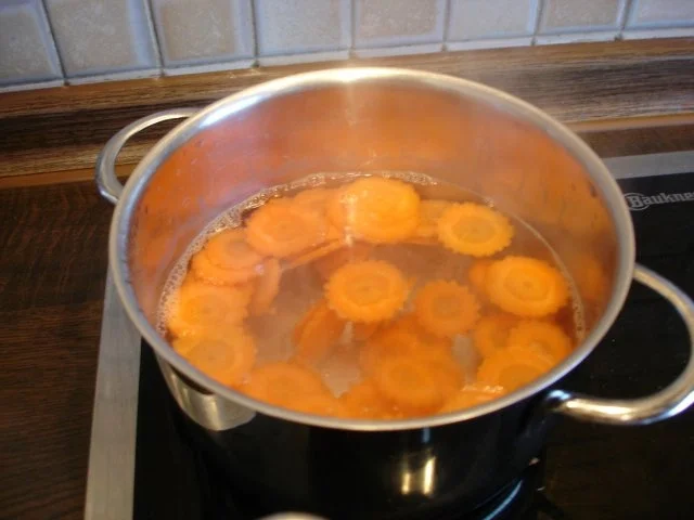 Rezept: Kartoffelsuppe à la Papa Bild Nr. 11 Kartoffelsuppe à la Papa - Rezept - Bild Nr. 11