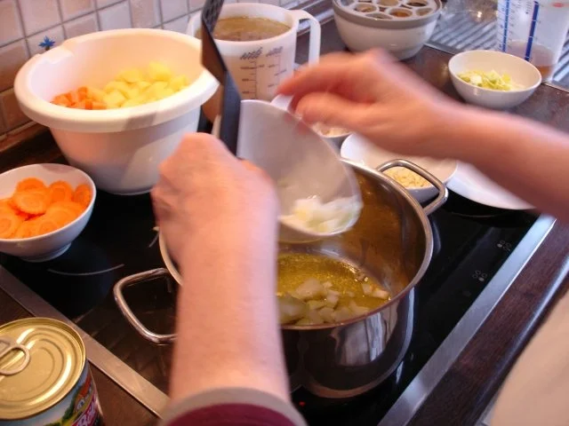 Rezept: Kartoffelsuppe à la Papa Bild Nr. 3 Kartoffelsuppe à la Papa - Rezept - Bild Nr. 3