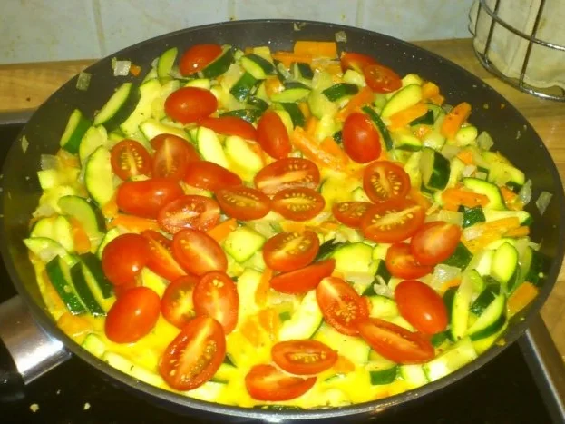 Indisches Hühnchen mit Zucchini (-Kürbis)-Gemüse - Rezept - Bild Nr. 2