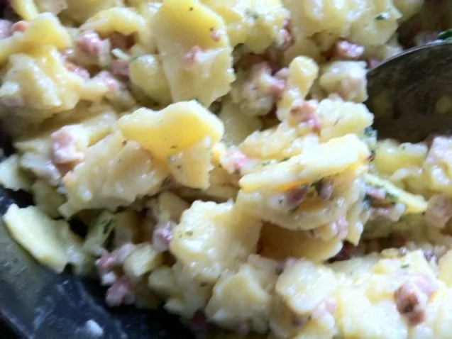 Sascha's Kartoffelsalat mit Wiener Schnitzel.. so mag ich Kartoffelsallat ;-)) - Rezept