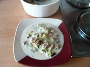 Rezept: Cremige Lauchsuppe mit Hackbรคllchen Cremige Lauchsuppe mit Hackbรคllchen - Rezept