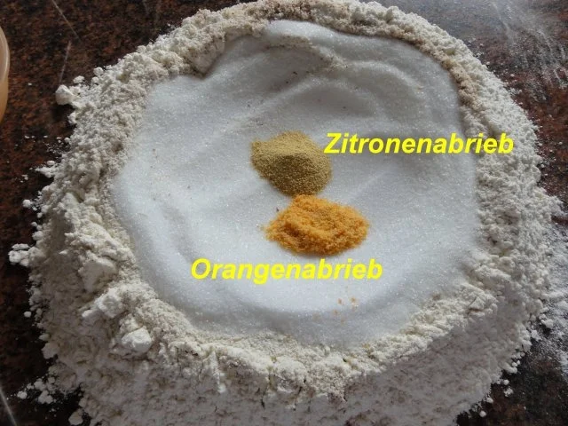 Kekse:   SPRITZGEBÄCK mit Nussgeschmack - Rezept - Bild Nr. 4