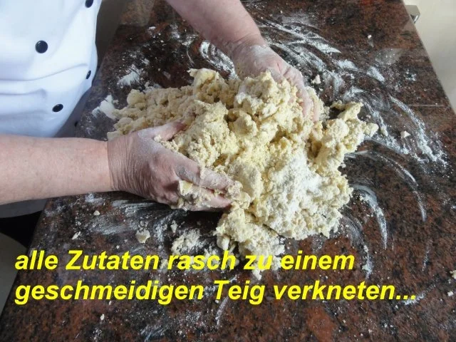 Kekse:   SPRITZGEBÄCK mit Nussgeschmack - Rezept - Bild Nr. 7