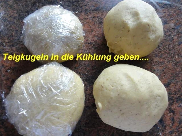 Kekse:   SPRITZGEBÄCK mit Nussgeschmack - Rezept - Bild Nr. 8