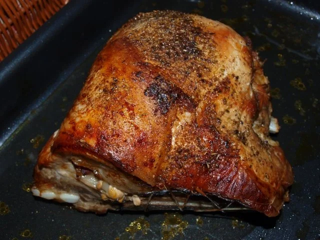 Gefüllte Schweinerippe auf rheinische Art          (Beamtengans) - Rezept